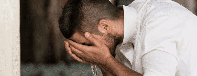 How To Perform Wudu (Ablution) & Islamic Quotes on Wudu