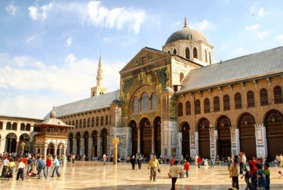 8 Most Important Mosques & Their Significance for Muslims  