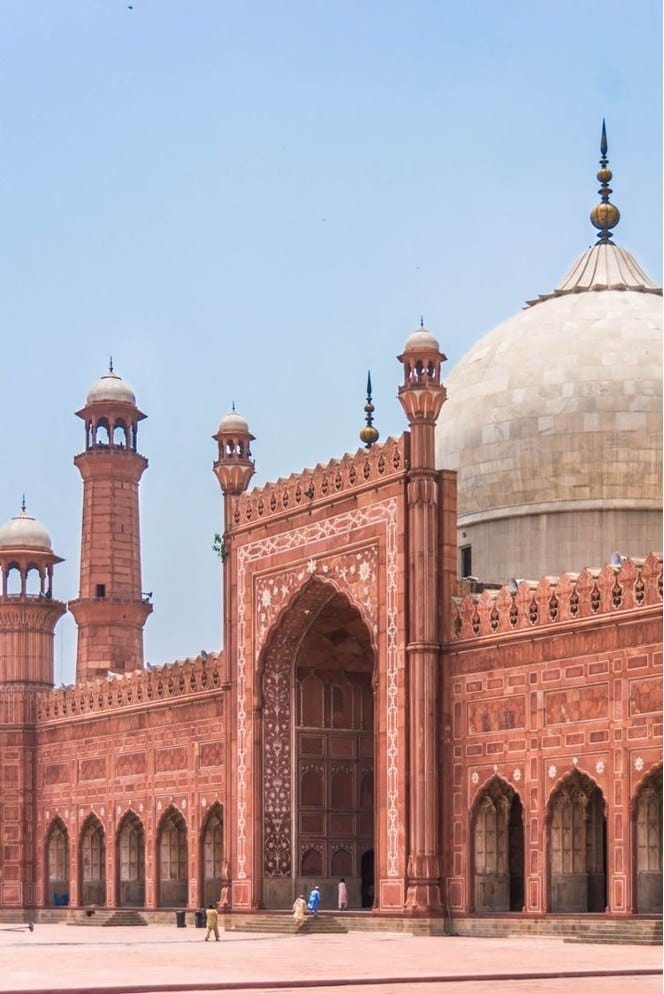 10 Most Beautiful Mosques In The World (with photos) 10 Most Beautiful Mosques In The World (with photos)