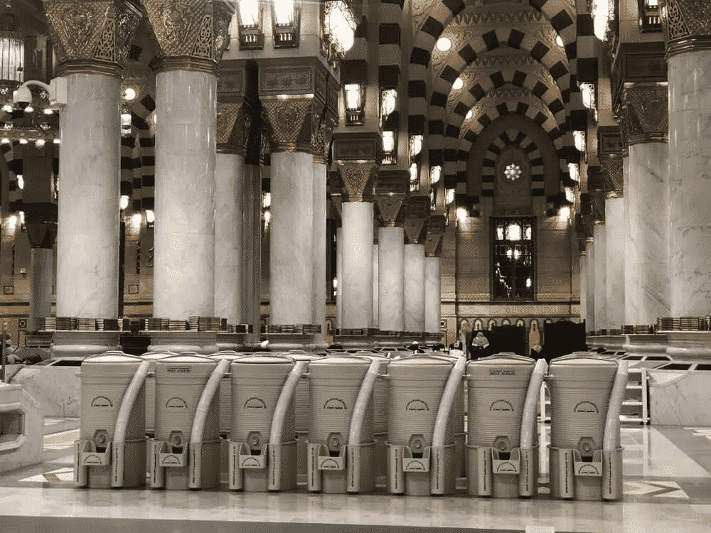 15 Things to Know About Zamzam Water Benefits & Importance  