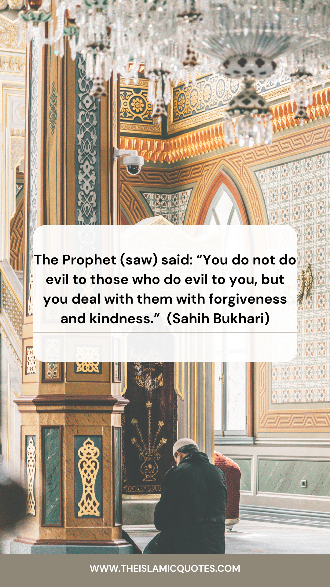 15 Islamic Quotes on Helping Others and Its Reward  